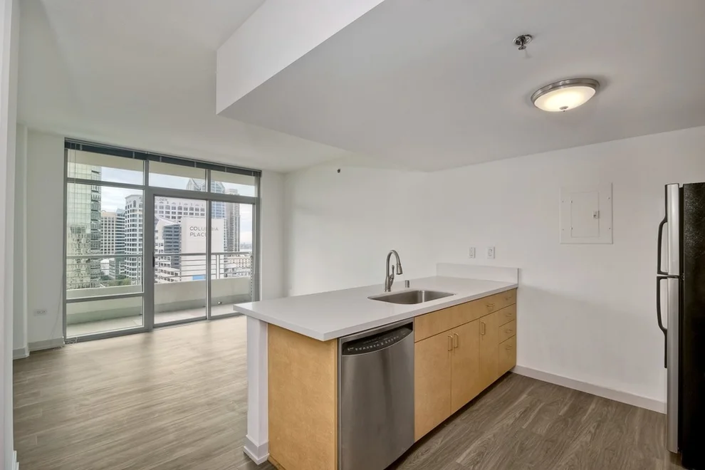 Unit for sale at 425 W Beech, San Diego, CA 92101