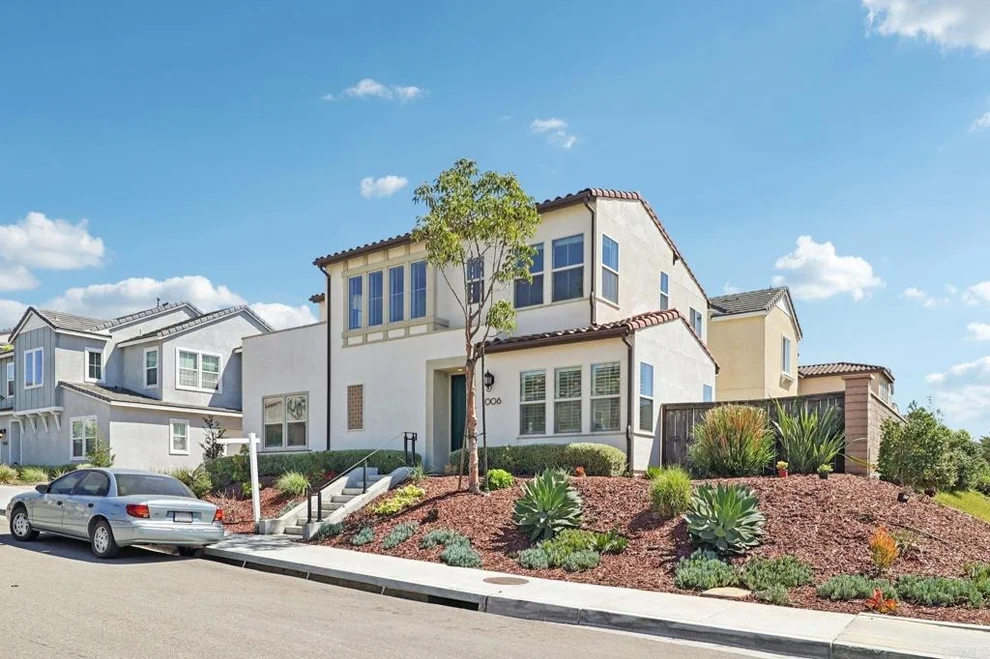 Unit for sale at 1006 Camino Marcela, Chula Vista, CA 91913