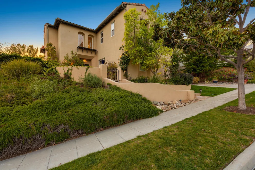 Unit for sale at 3845 N Old Toll Road, Altadena, CA 91001