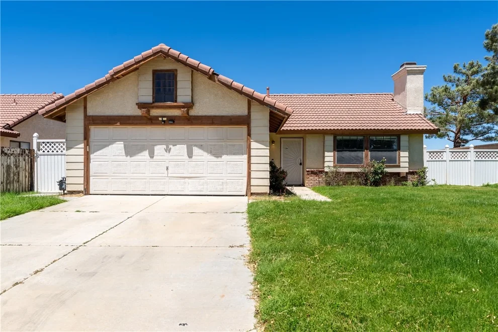 Unit for sale at 4361 E E Avenue Q11, Palmdale, CA 93552