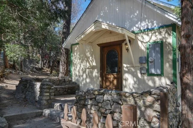 Unit for sale at 603 Old Mill Road, Crestline, CA 92325