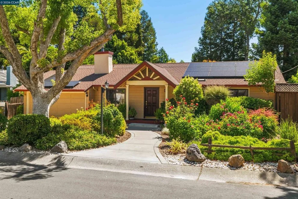 Unit for sale at 31 Elliot Dr, Pleasant Hill, CA 94523