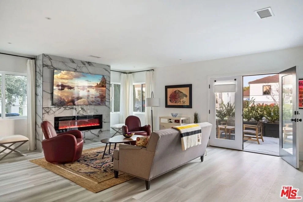 Unit for sale at 5529 Bradna Drive, Los Angeles, CA 90043