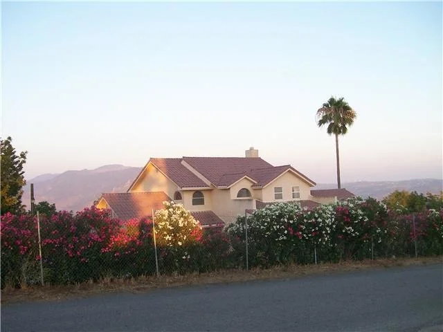 Unit for sale at 30217 The Yellow Brick Road, Valley Center, CA 92082