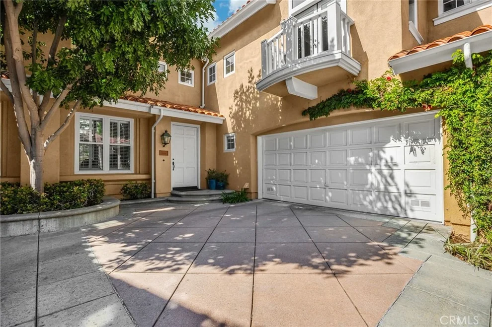 Unit for sale at 2444 Aquasanta, Tustin, CA 92782