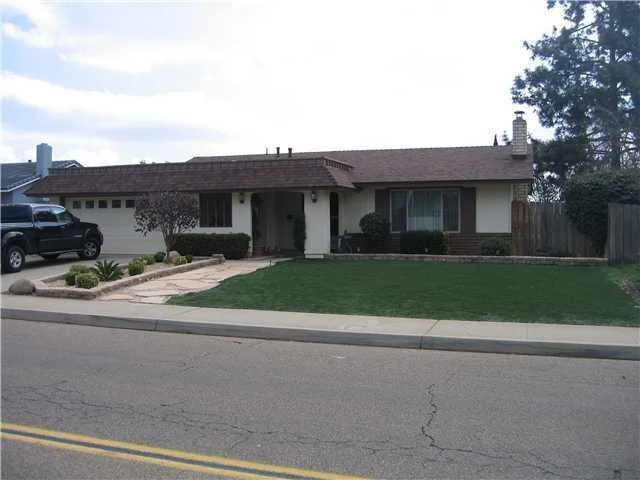 Unit for sale at 1121 Sheridan Avenue, Escondido, CA 92027