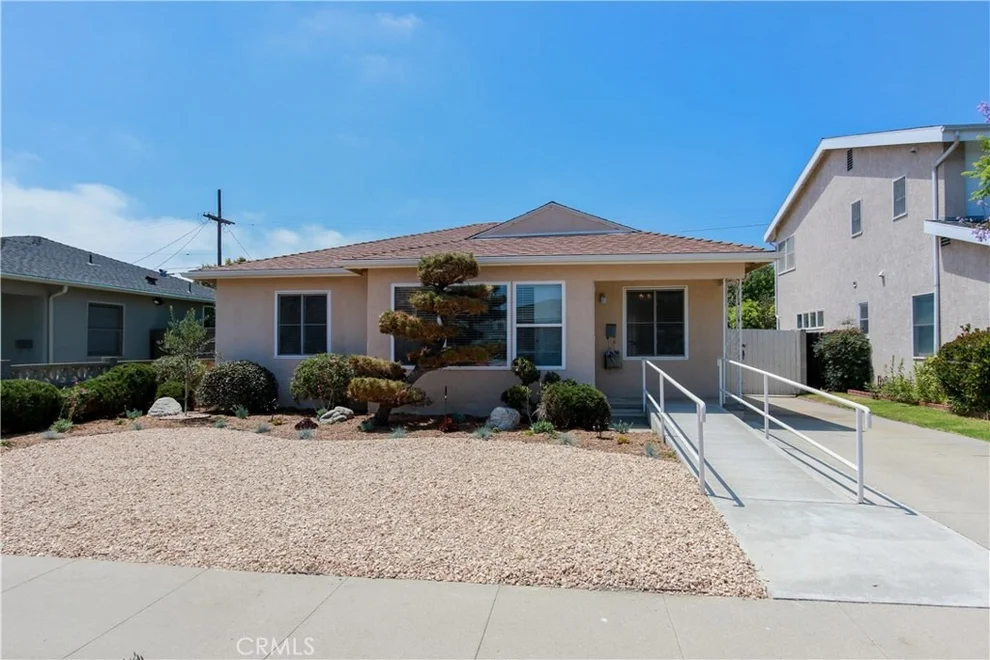 Unit for sale at 12707 Bonaparte Avenue, Los Angeles, CA 90066
