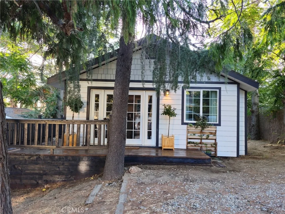 Unit for sale at 43695 Trail G, Lake Hughes, CA 93532