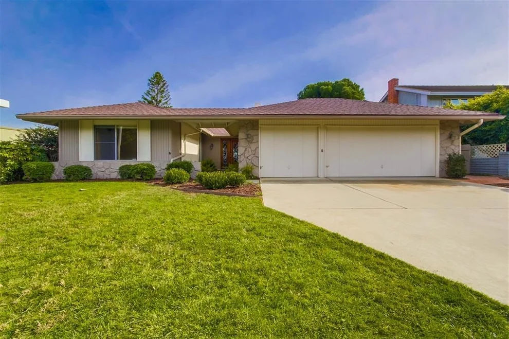 Unit for sale at 667 Solana Glen Ct, Solana Beach, CA 92075