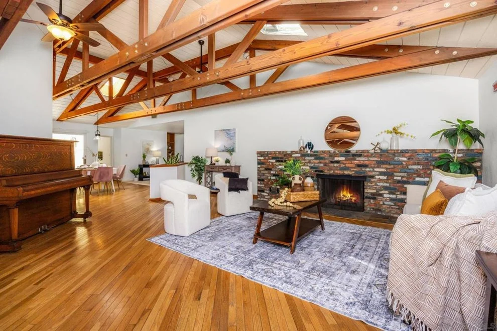 Unit for sale at 661 Union, Encinitas, CA 92024