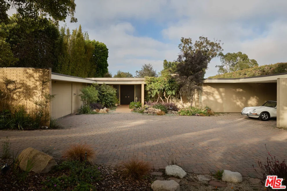 Unit for sale at 344 S Cliffwood Avenue, Los Angeles, CA 90049