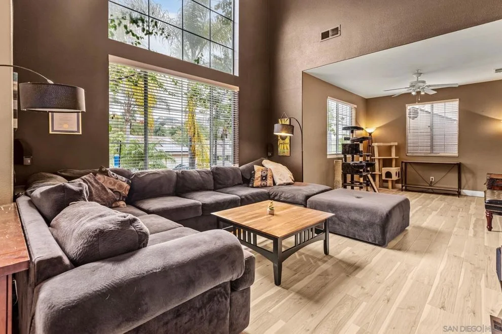 Unit for sale at 2061 Vintage, Escondido, CA 92027