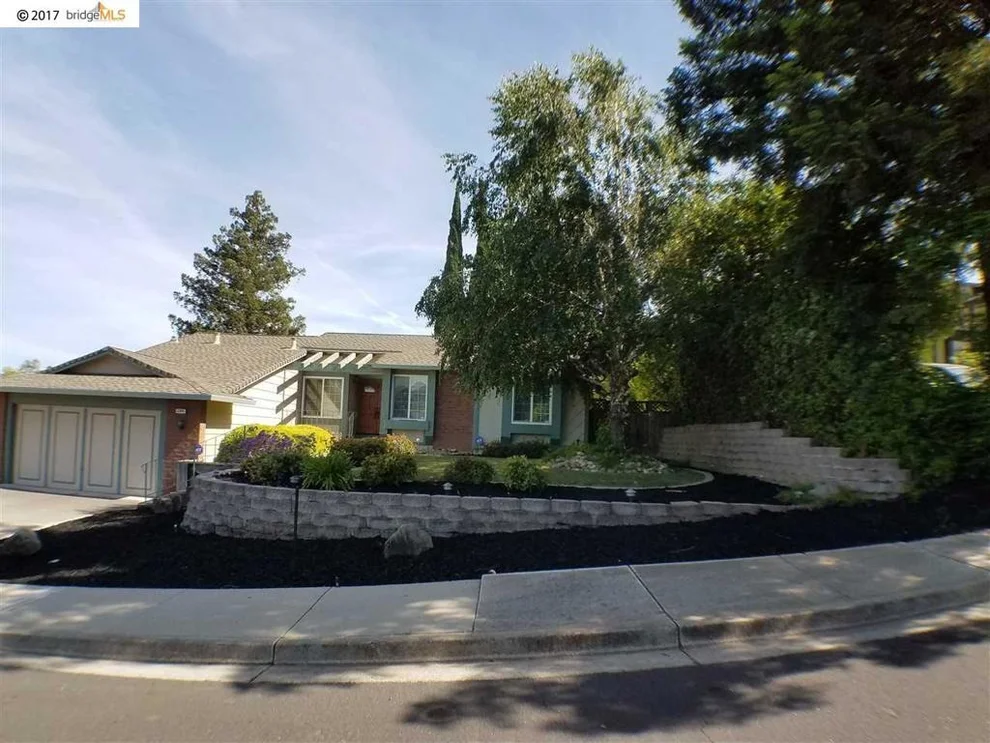 Unit for sale at 2305 Lafayette Dr, Antioch, CA 94509