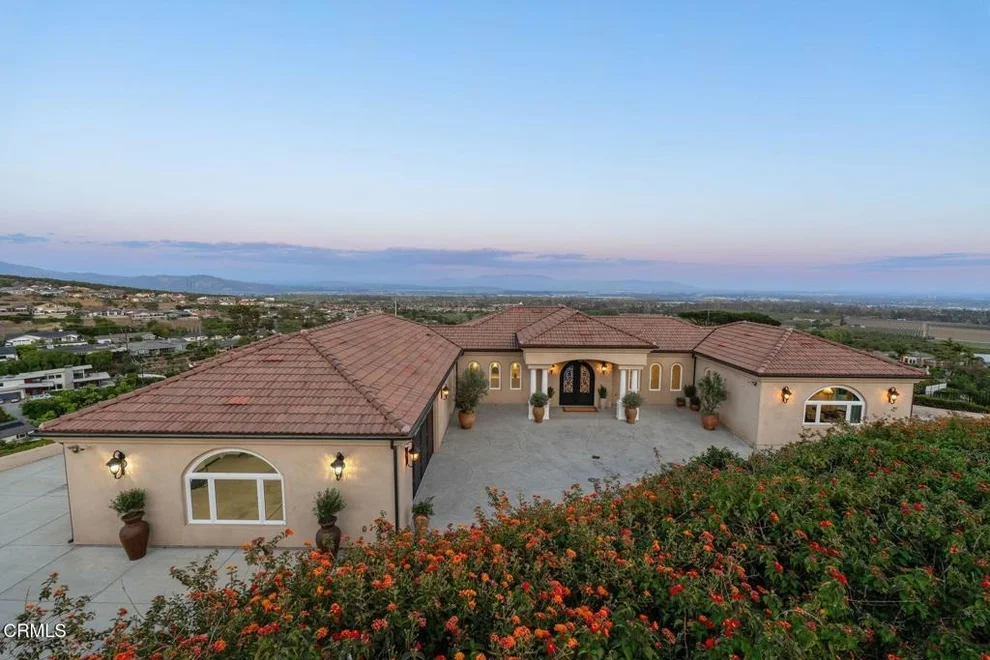 Unit for sale at 686 Skyview Terrace, Ventura, CA 93003