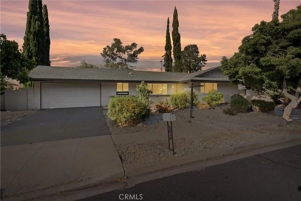 Unit for sale at 269 W Columbia Road, Thousand Oaks, CA 91360