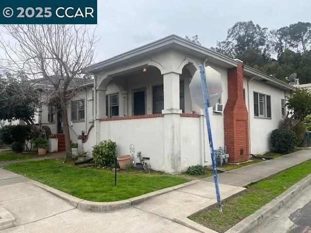 Unit for sale at 1002 Alhambra, Martinez, CA 94553