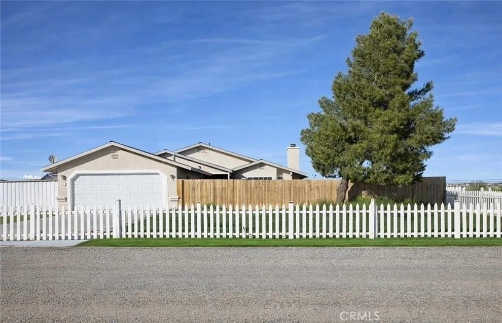 Unit for sale at 9637 Glade, California City, CA 93505