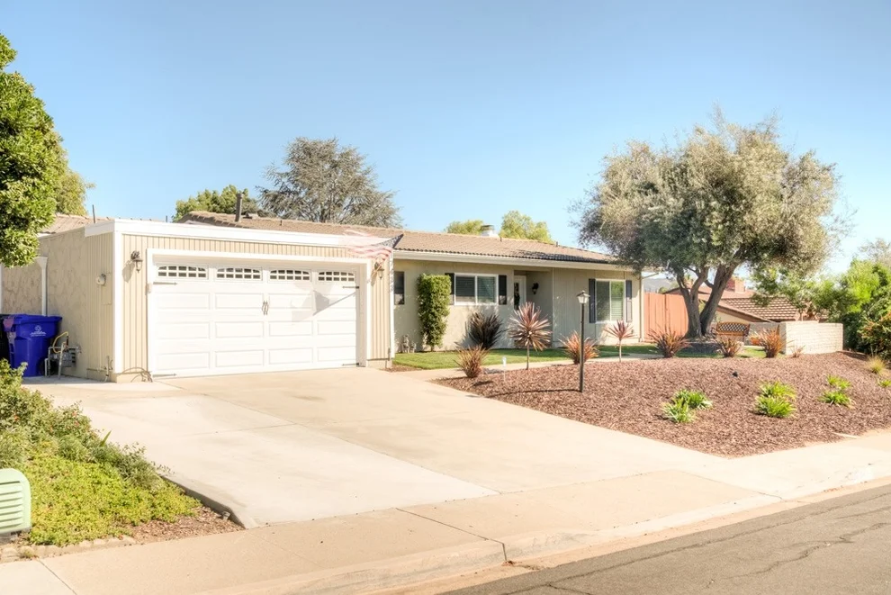 Unit for sale at 17433 Bernardo Oaks, San Diego, CA 92128