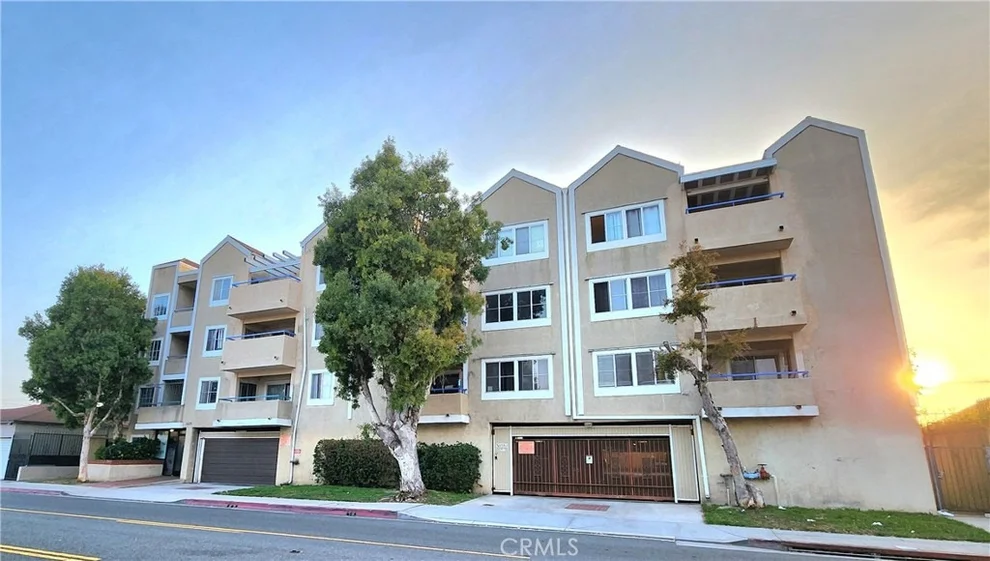 Unit for sale at 1629 Cherry, Long Beach, CA 90813
