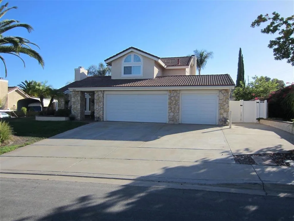 Unit for sale at 8846 Ridgeton Ct, Lakeside, CA 92040
