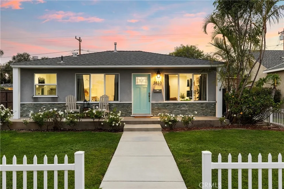 Unit for sale at 3833 Ocana Avenue, Long Beach, CA 90808