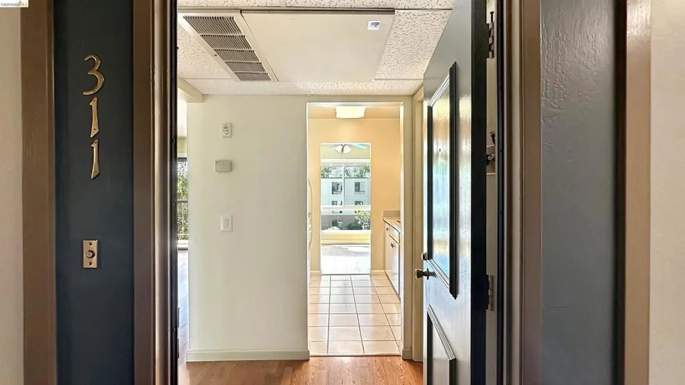 Unit for sale at 460 N. Civic Drive, Walnut Creek, CA 94596-3346