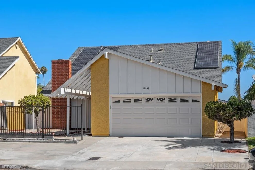 Unit for sale at 8654 Ara Pl, San Diego, CA 92126