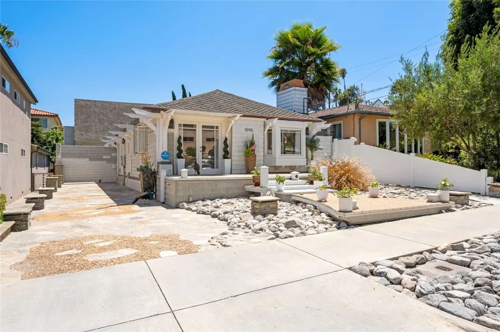 Unit for sale at 1285 W 23rd Street, San Pedro, CA 90731