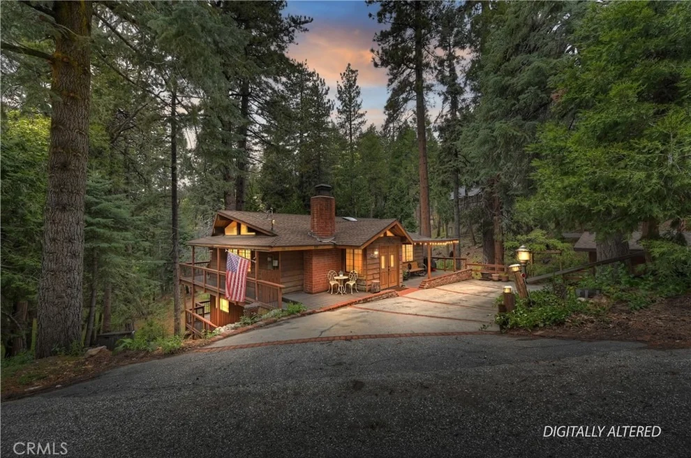 Unit for sale at 2358 Rim Of The World, Running Springs, CA 92382