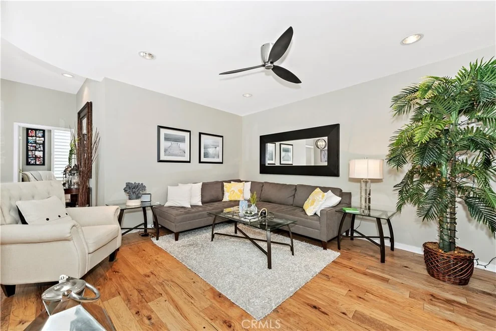 Unit for sale at 21 Gramercy, Irvine, CA 92612