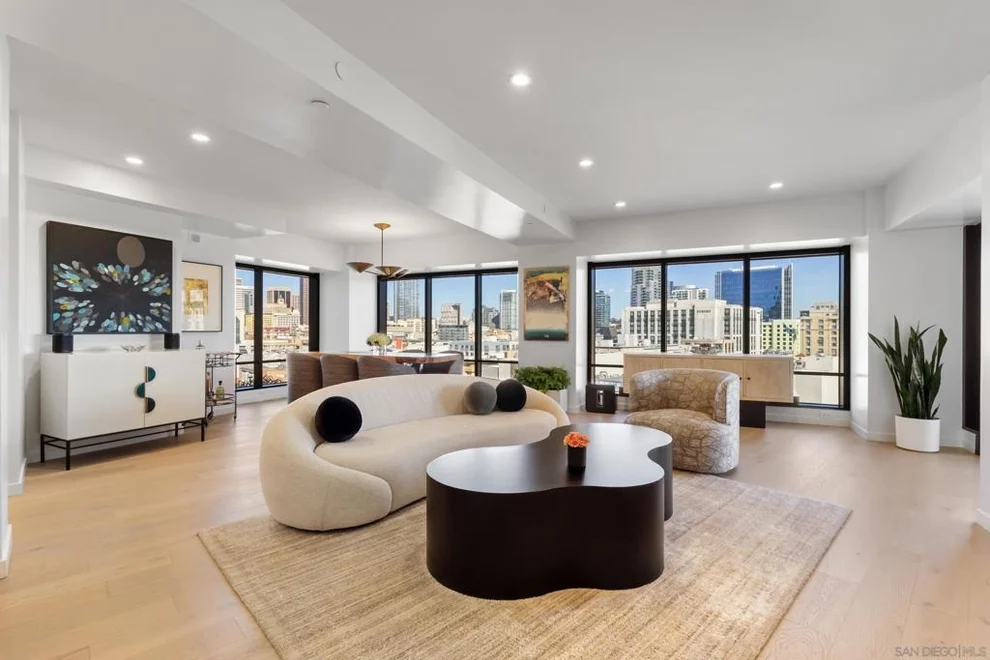 Unit for sale at 200 Harbor Dr, San Diego, CA 92101