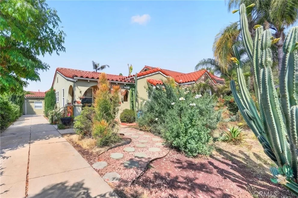 Unit for sale at 2852 W Avenue 34, Los Angeles, CA 90065