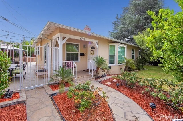 Unit for sale at 4128 Ramsdell Avenue, La Crescenta, CA 91214