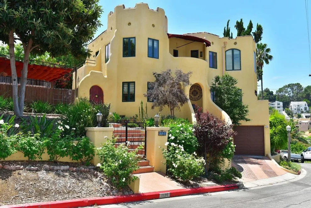 Unit for sale at 1134 Berkeley Drive, Glendale, CA 91205