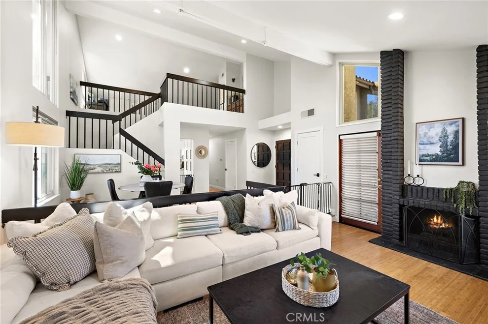 Unit for sale at 26592 Dolorosa, Mission Viejo, CA 92691