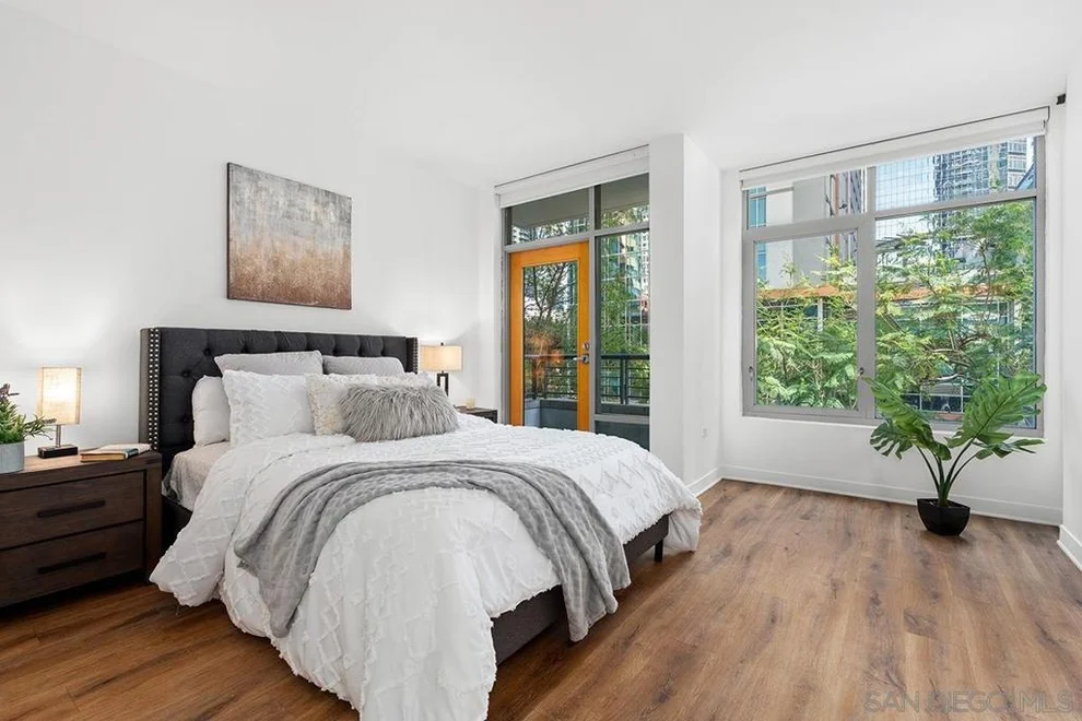 Unit for sale at 425 W Beech Street, San Diego, CA 92101