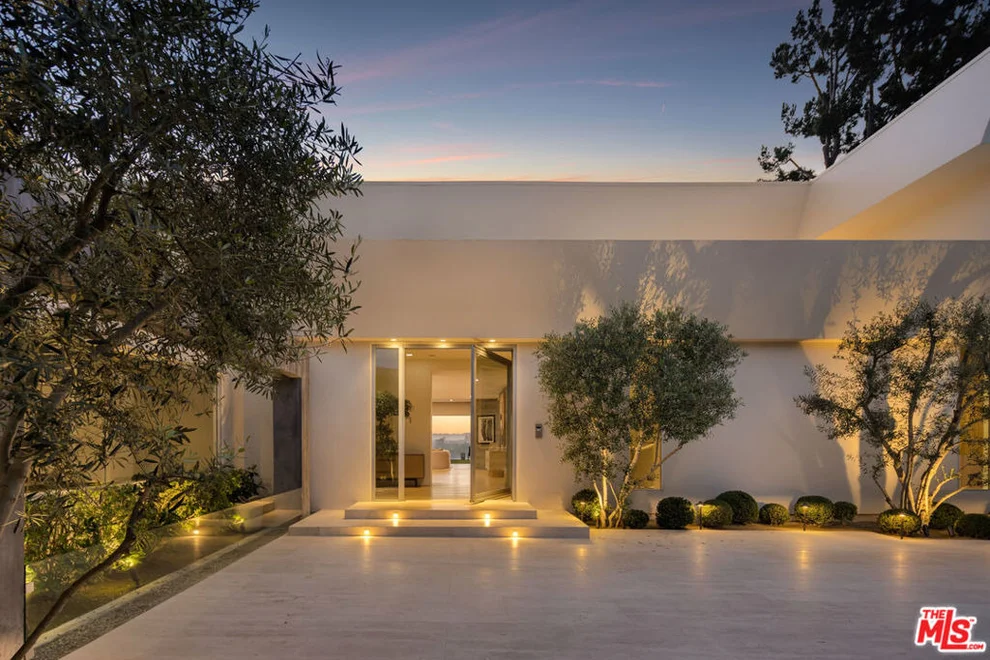 Unit for sale at 1557 Tower Grove Drive, Beverly Hills, CA 90210