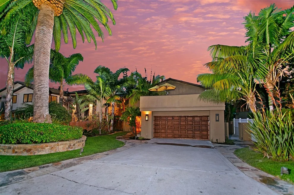 Unit for sale at 13738 Nogales Dr, Del Mar, CA 92014