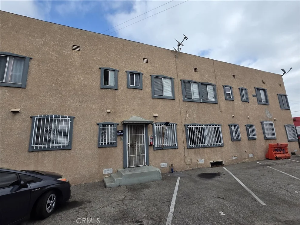 Unit for sale at 1561 W Pacific Coast, Long Beach, CA 90810