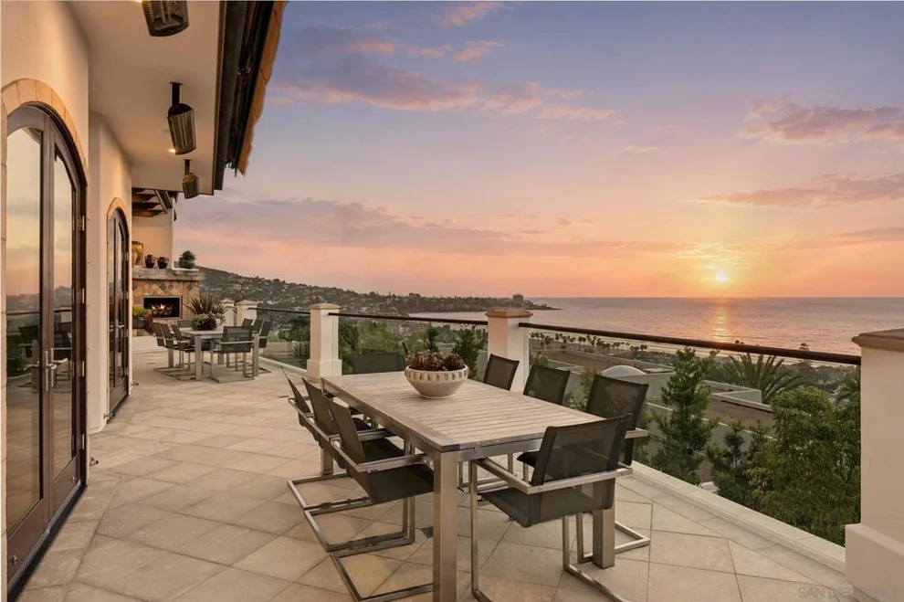 Unit for sale at 2516 Ruette Nicole, La Jolla, CA 92037
