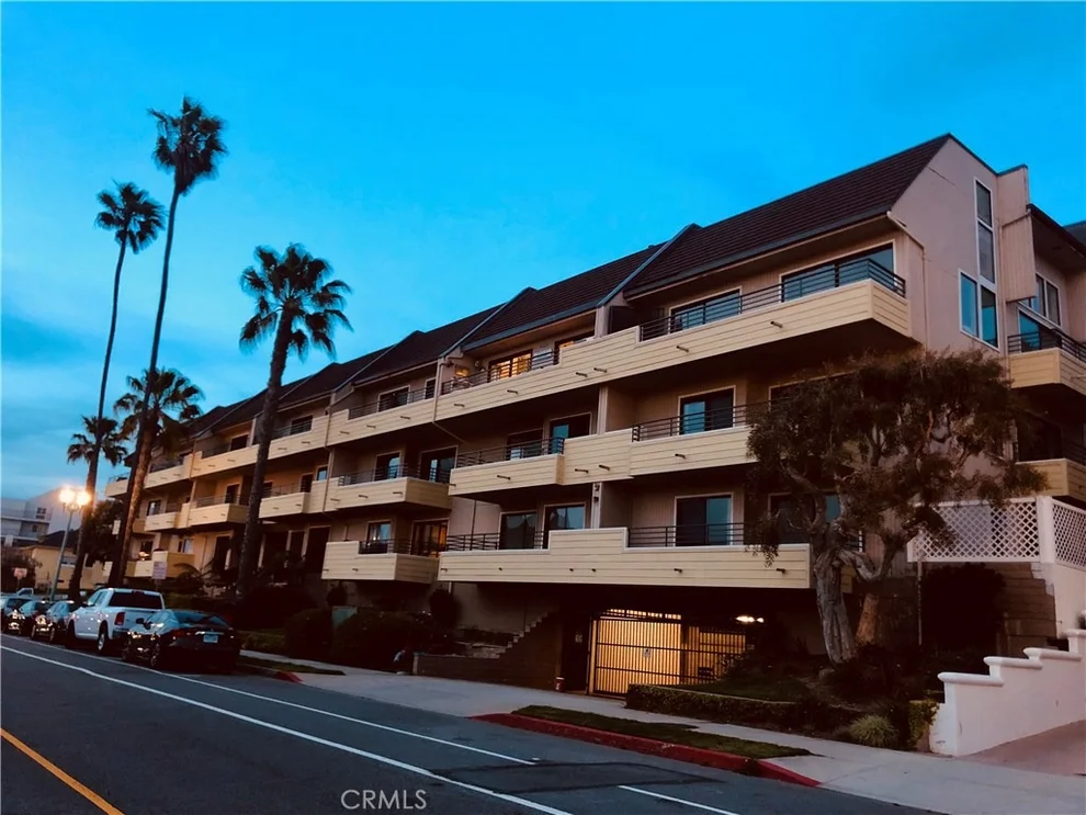 Unit for sale at 700 Esplanade, Redondo Beach, CA 90277