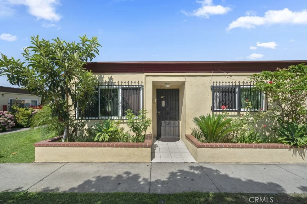 Unit for sale at 4109 W 5th Street, Santa Ana, CA 92703