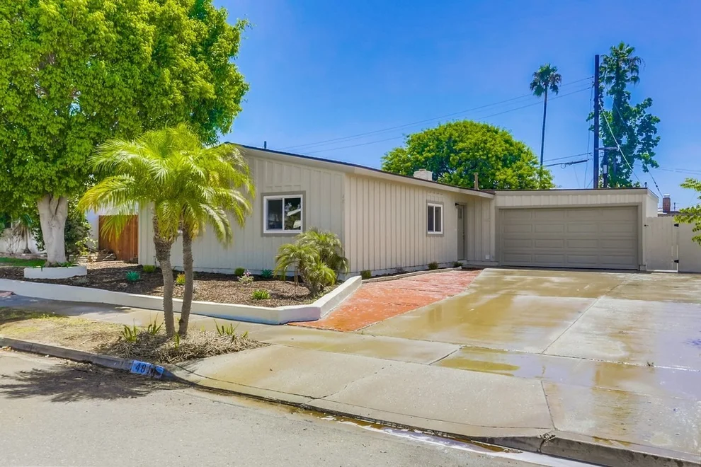 Unit for sale at 4811 Aberdeen St, San Diego, CA 92117