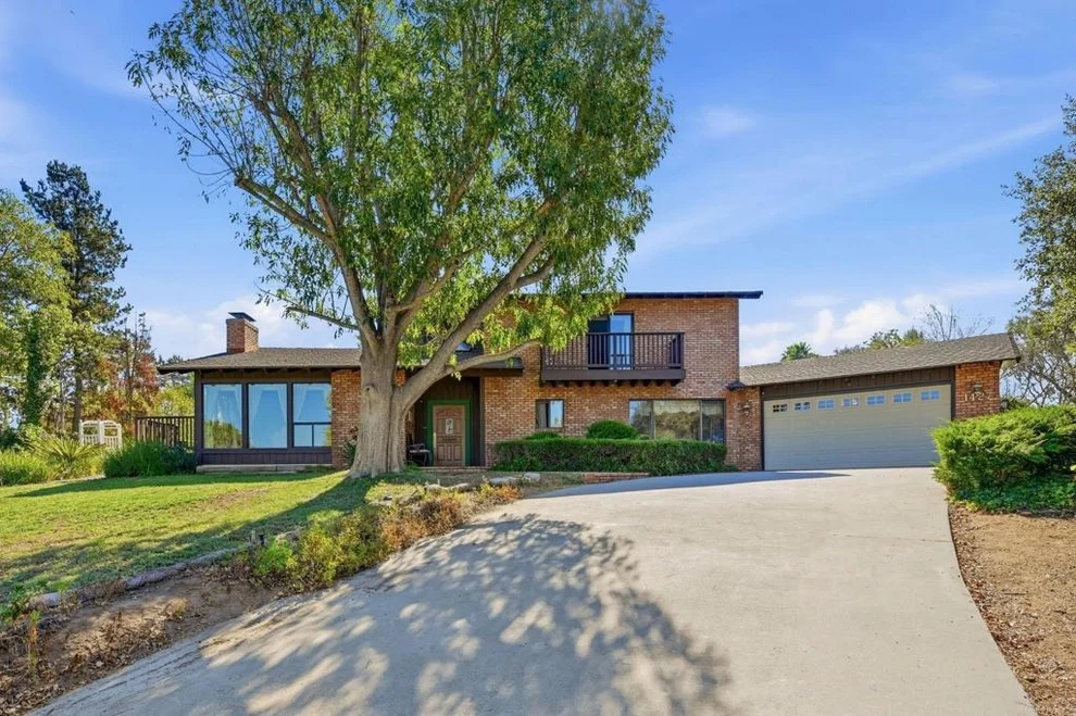 Unit for sale at 1427 El Nido Drive, Fallbrook, CA 92028