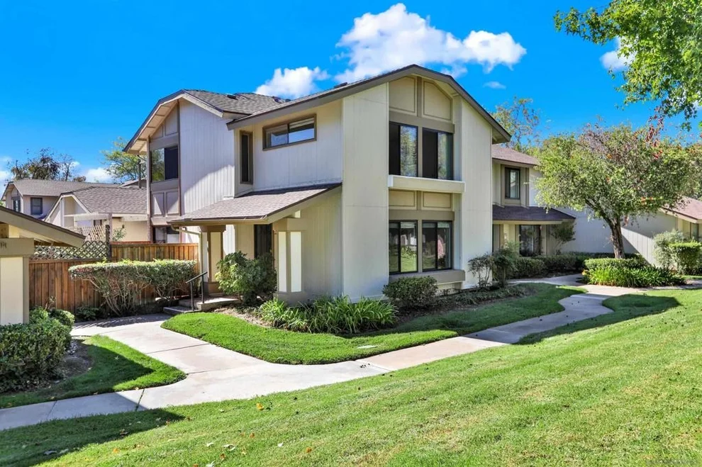 Unit for sale at 10148 Dafne Ln, San Diego, CA 92124