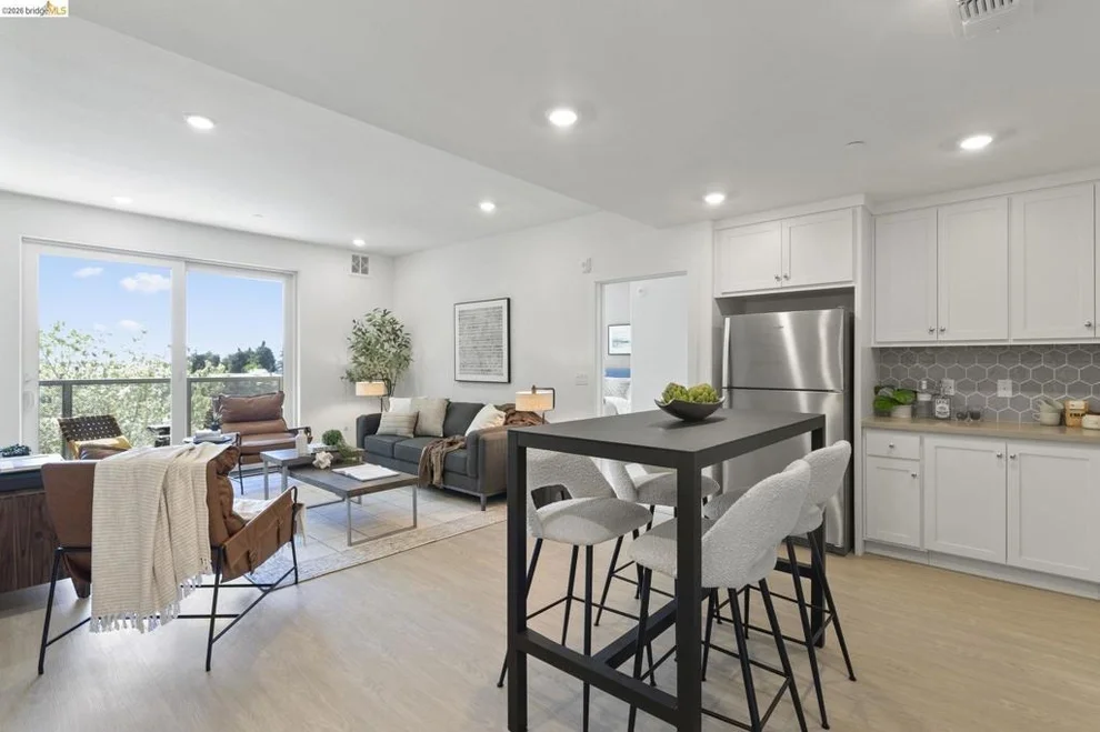 Unit for sale at 500 Somi Ct, Hayward, CA 94544