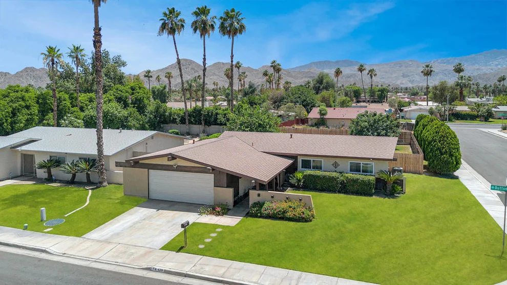 Unit for sale at 74429 Buttonwood Drive, Palm Desert, CA 92260
