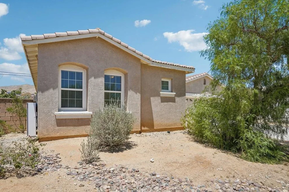 Unit for sale at 13707 Calle Amapola, Desert Hot Springs, CA 92240