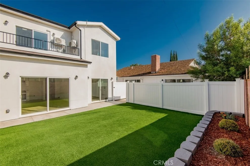 Unit for sale at 16433 Gledhill Street, North Hills, CA 91343