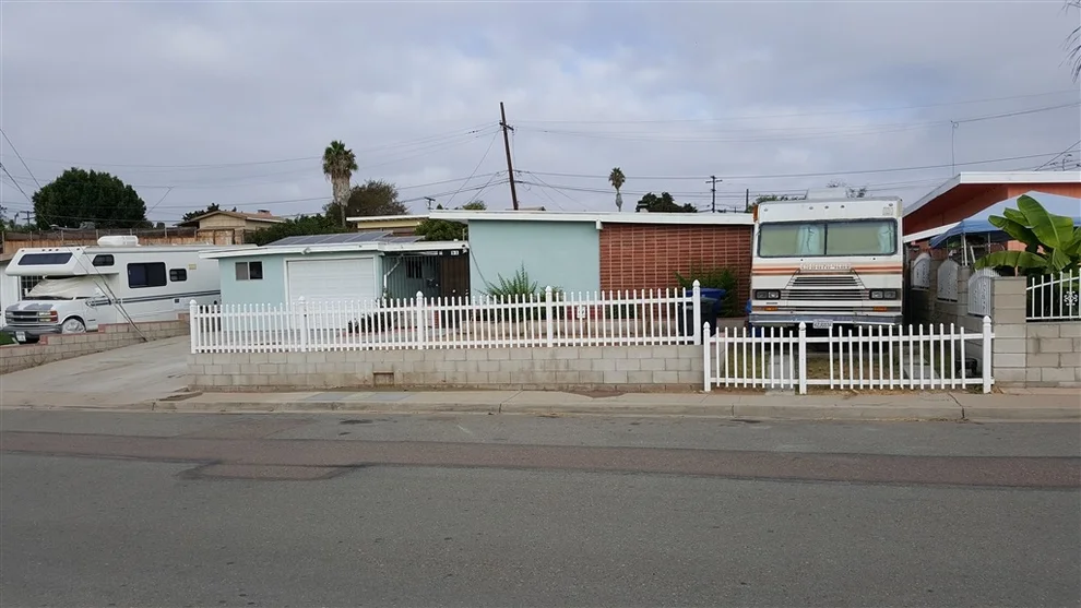 Unit for sale at 91 E donahoe street, Chula Vista, CA 91911